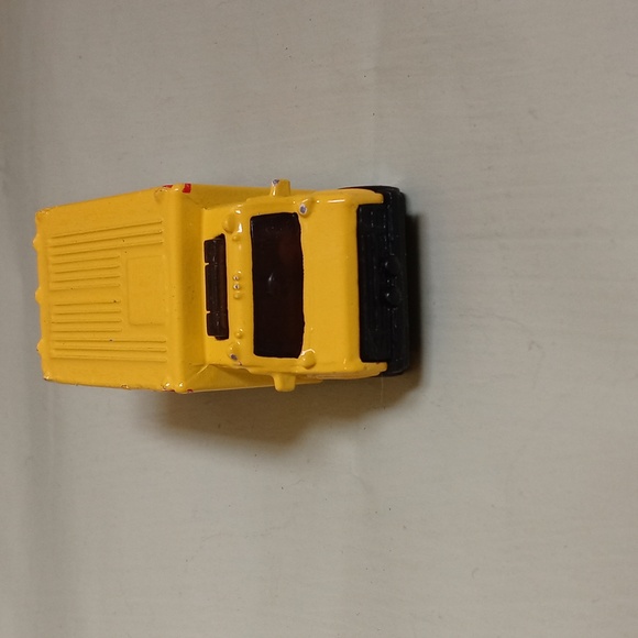 Kids Hot Wheels vintage Mattel 1988 Ambulance Unit 5 rescue radio dispatch - Picture 9 of 14